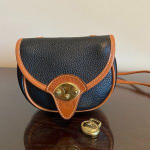 Dooney & Bourke small shoulder bag